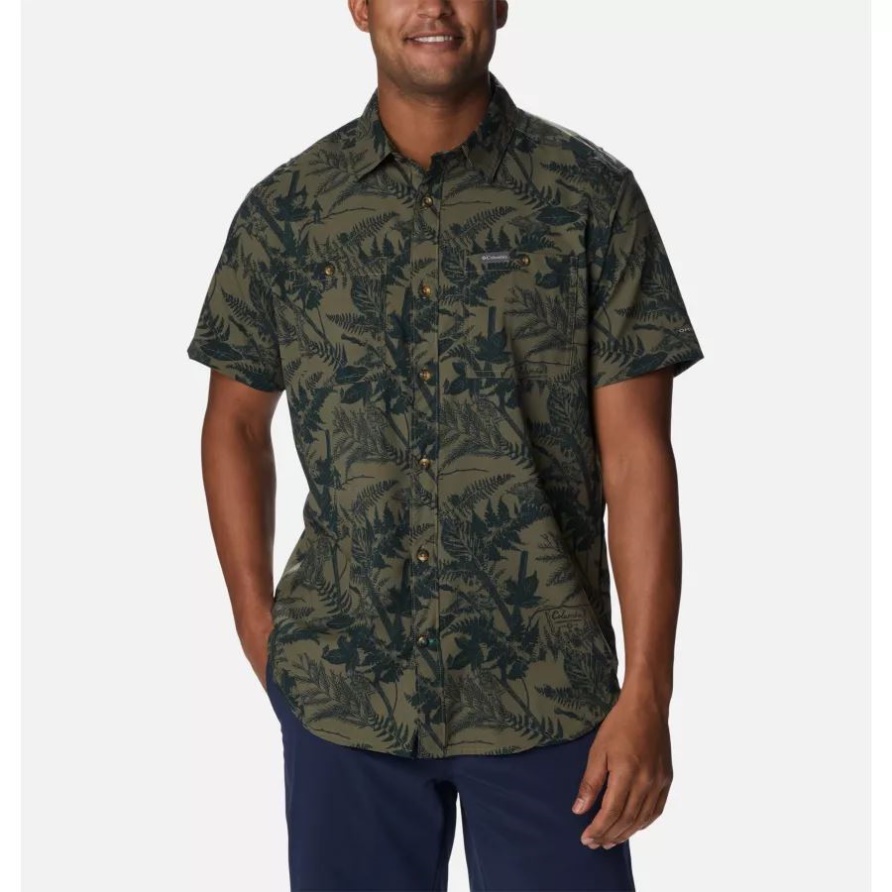 Steingrünes, Mit North Woods-Print Bedrucktes, Gewebtes Kurzarmhemd Für Herren Von Columbia